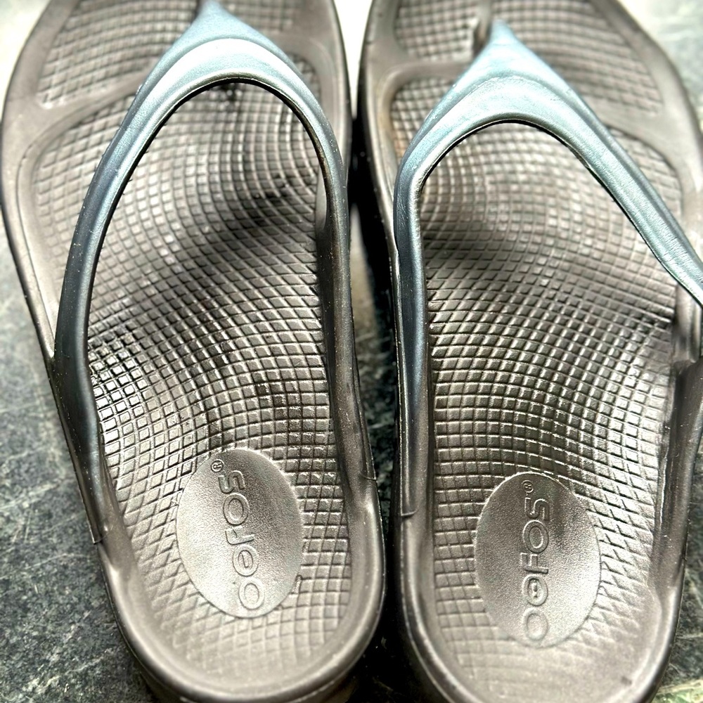 Oofos OOlala Sandal